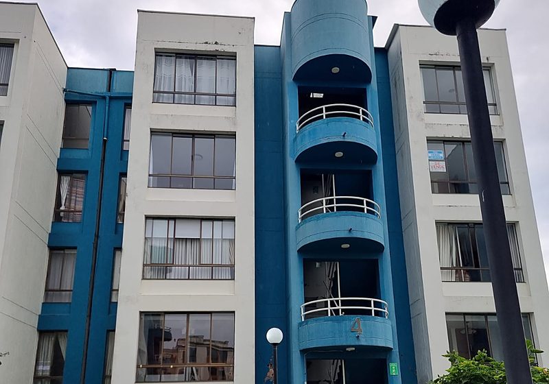 Fachada de la Torre 4 del Conjunto Villa del Sol en Pereira, evaluada tras el sismo de 2026